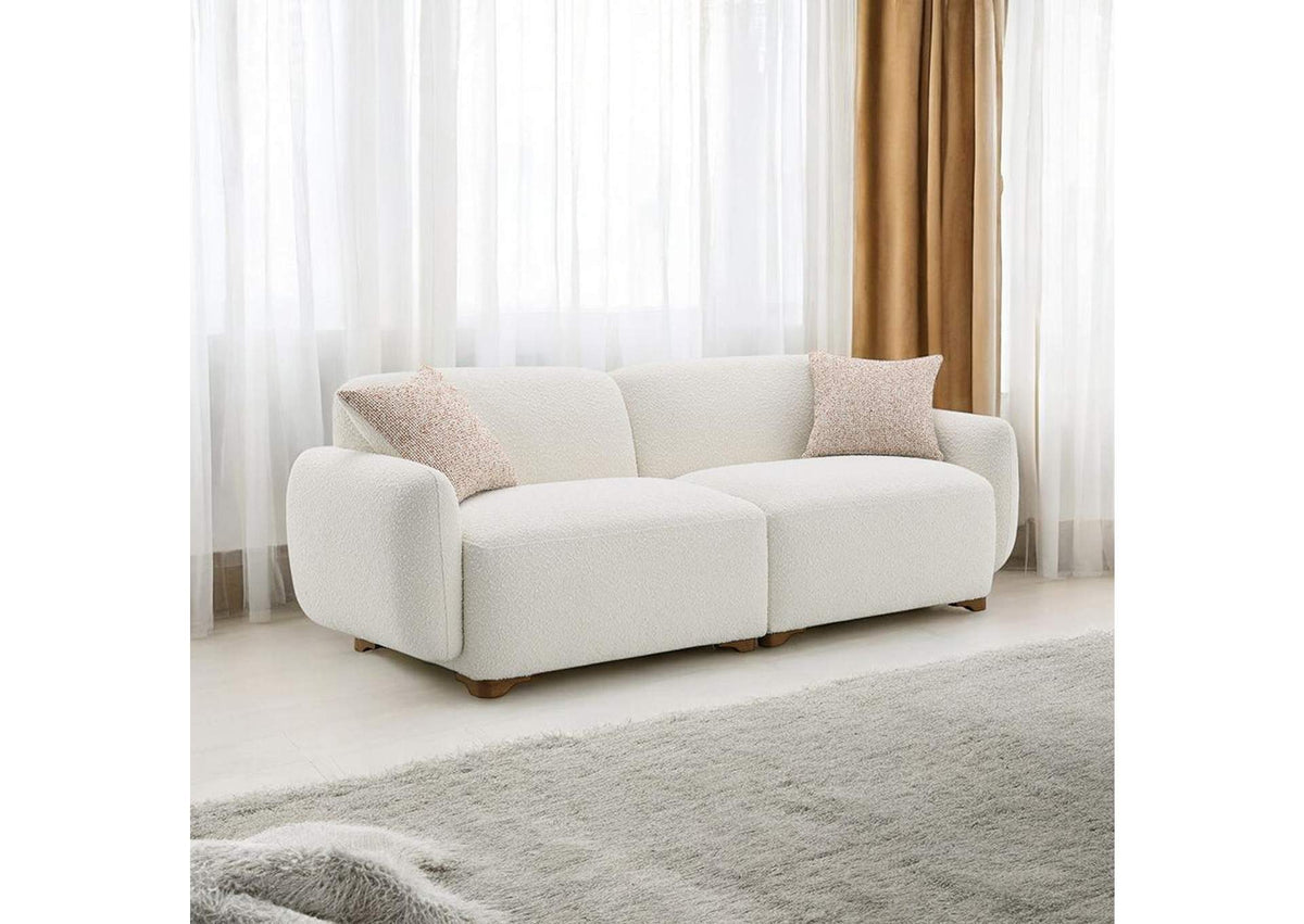 LV04540 Darius Sofa with 2 Pillows