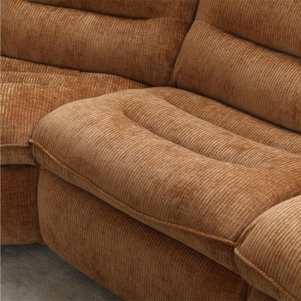 LV04650 Emmy Power Motion Sectional Sofa