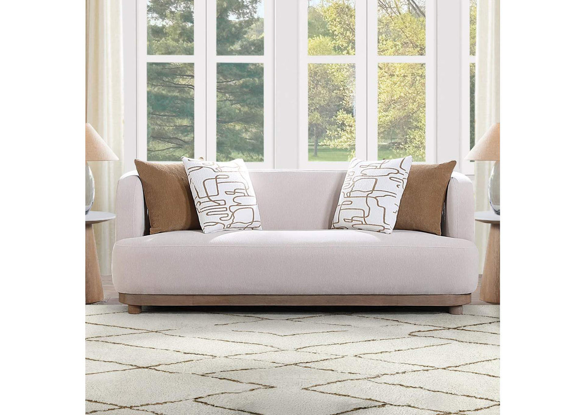 LV07260 Duncan Sofa with 4 Pillows