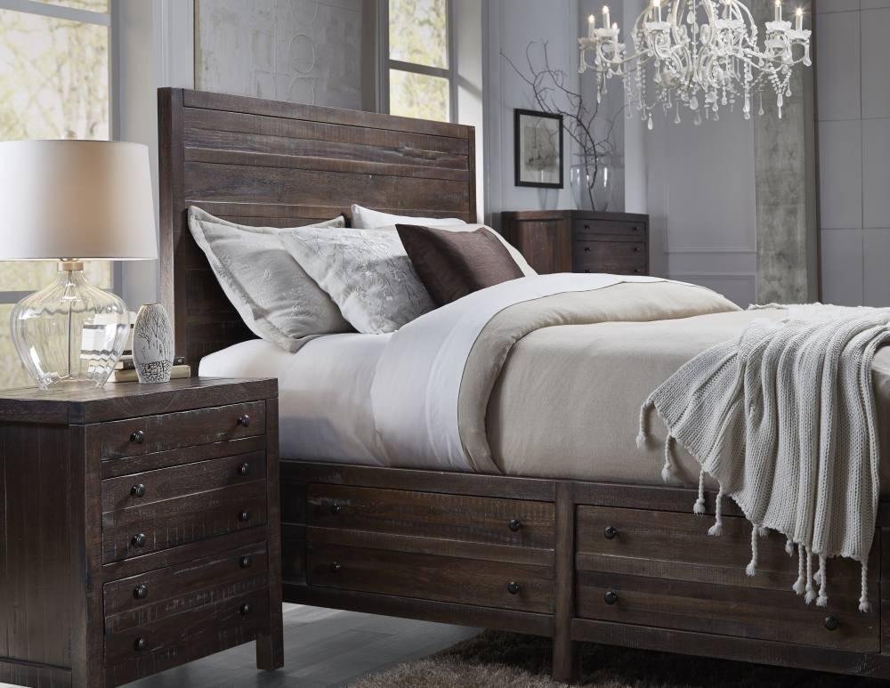 TOWNSEND NIGHTSTAND
