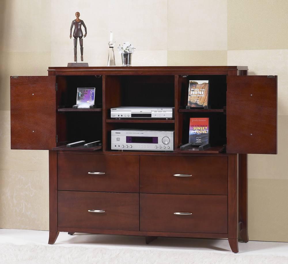 Brighton Media Chest