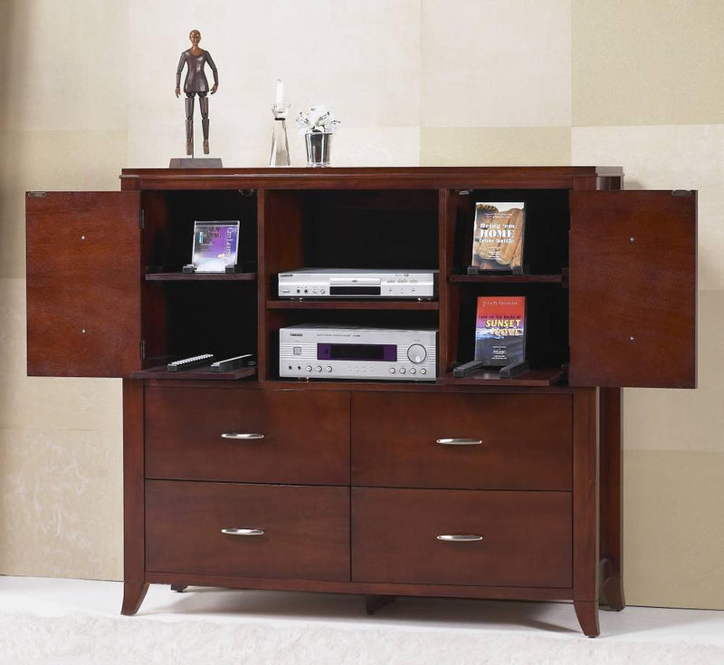 Brighton Media Chest