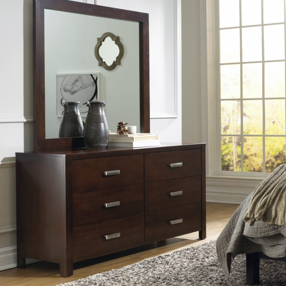 Riva Dresser