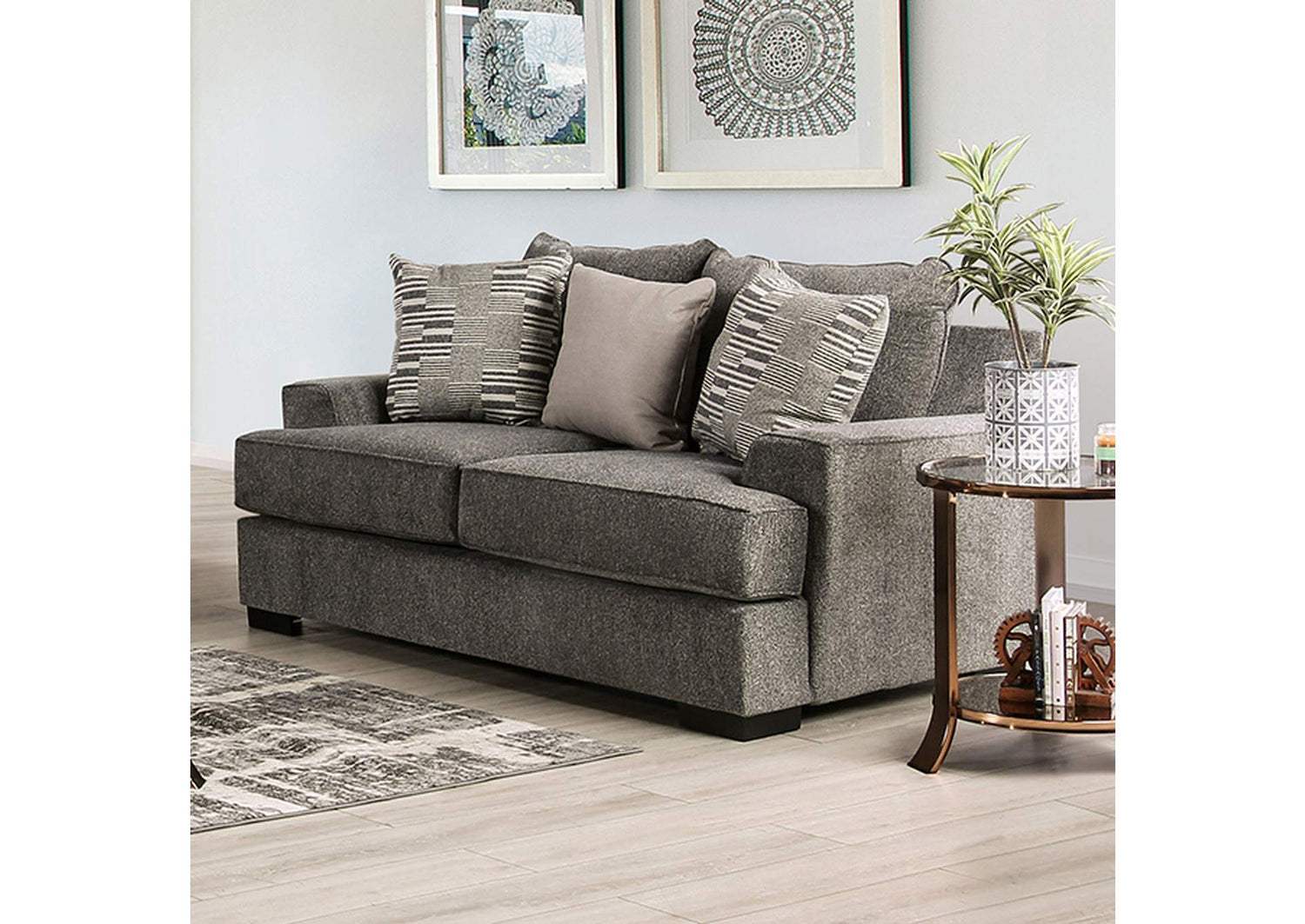 Holborn Loveseat