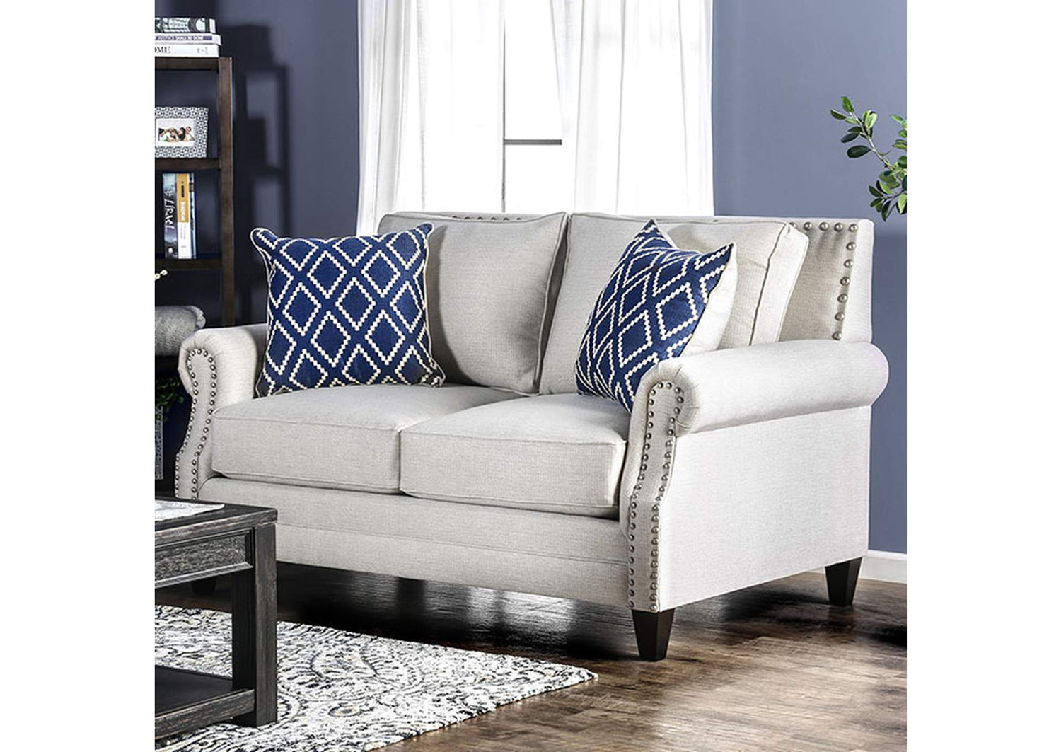 Giovanni Love Seat