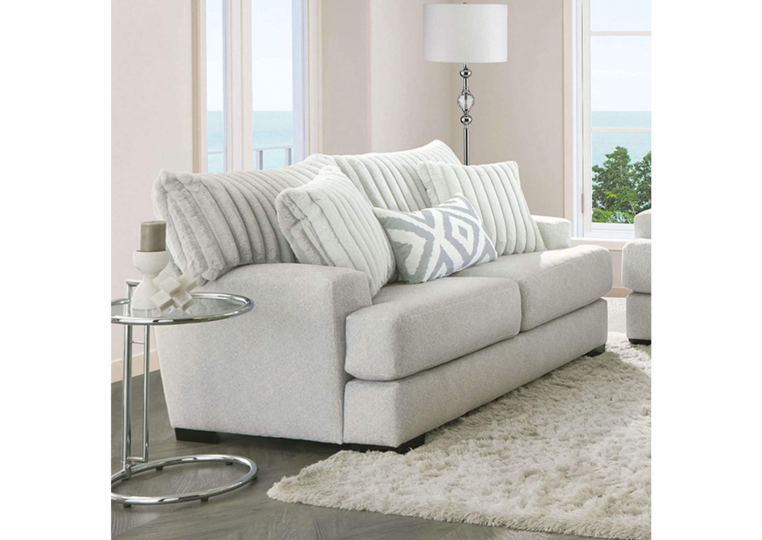 Hermilly Loveseat