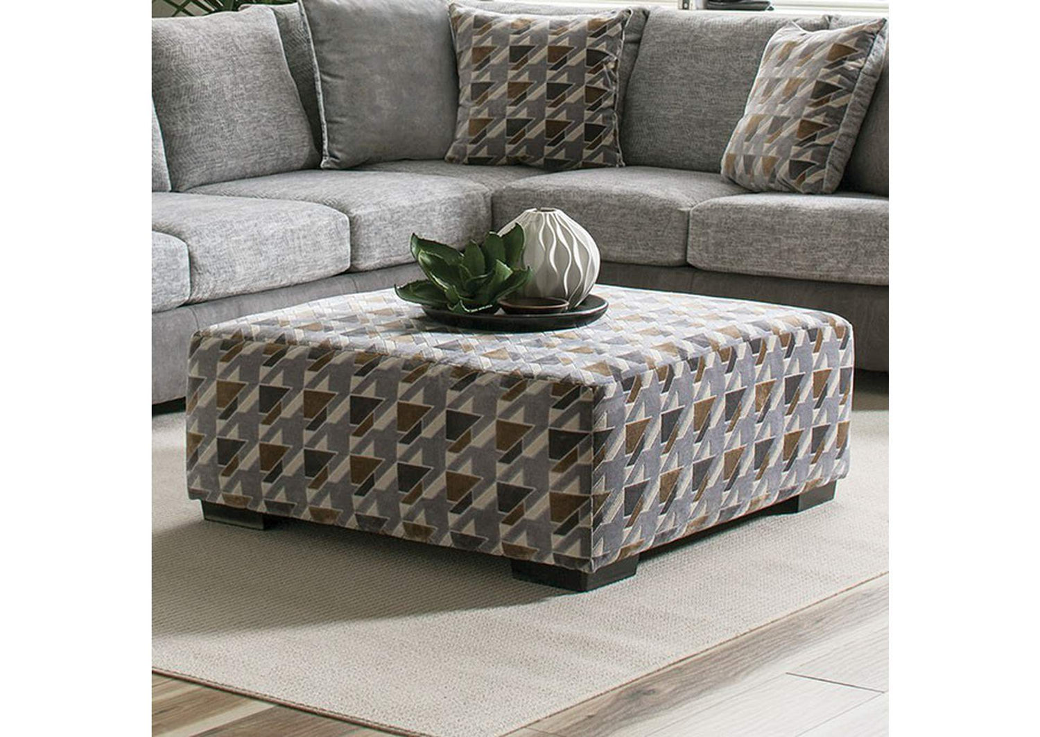 Alannah Ottoman