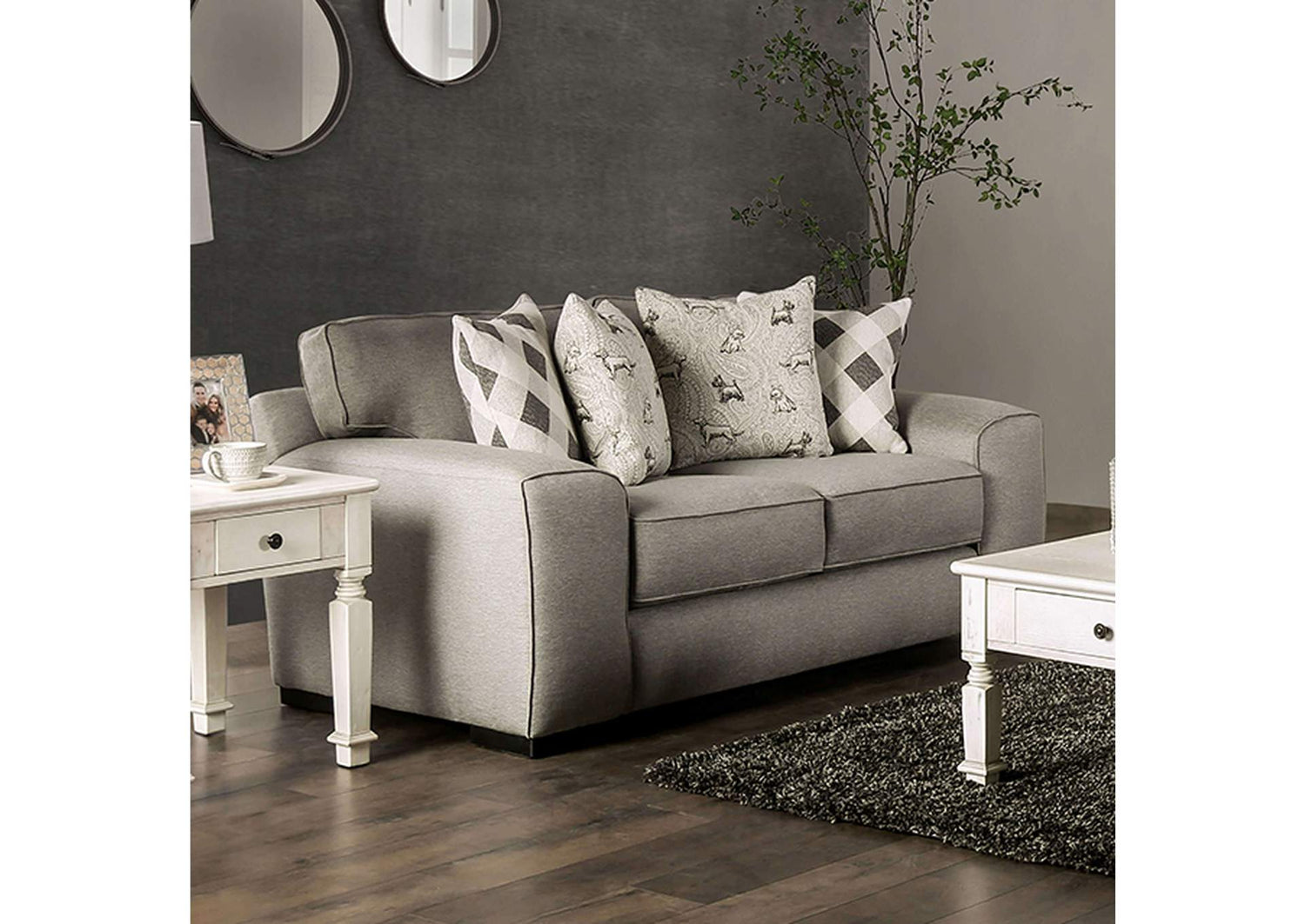 Newry Loveseat