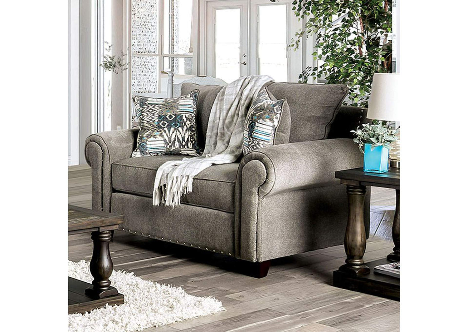 Mott Love Seat