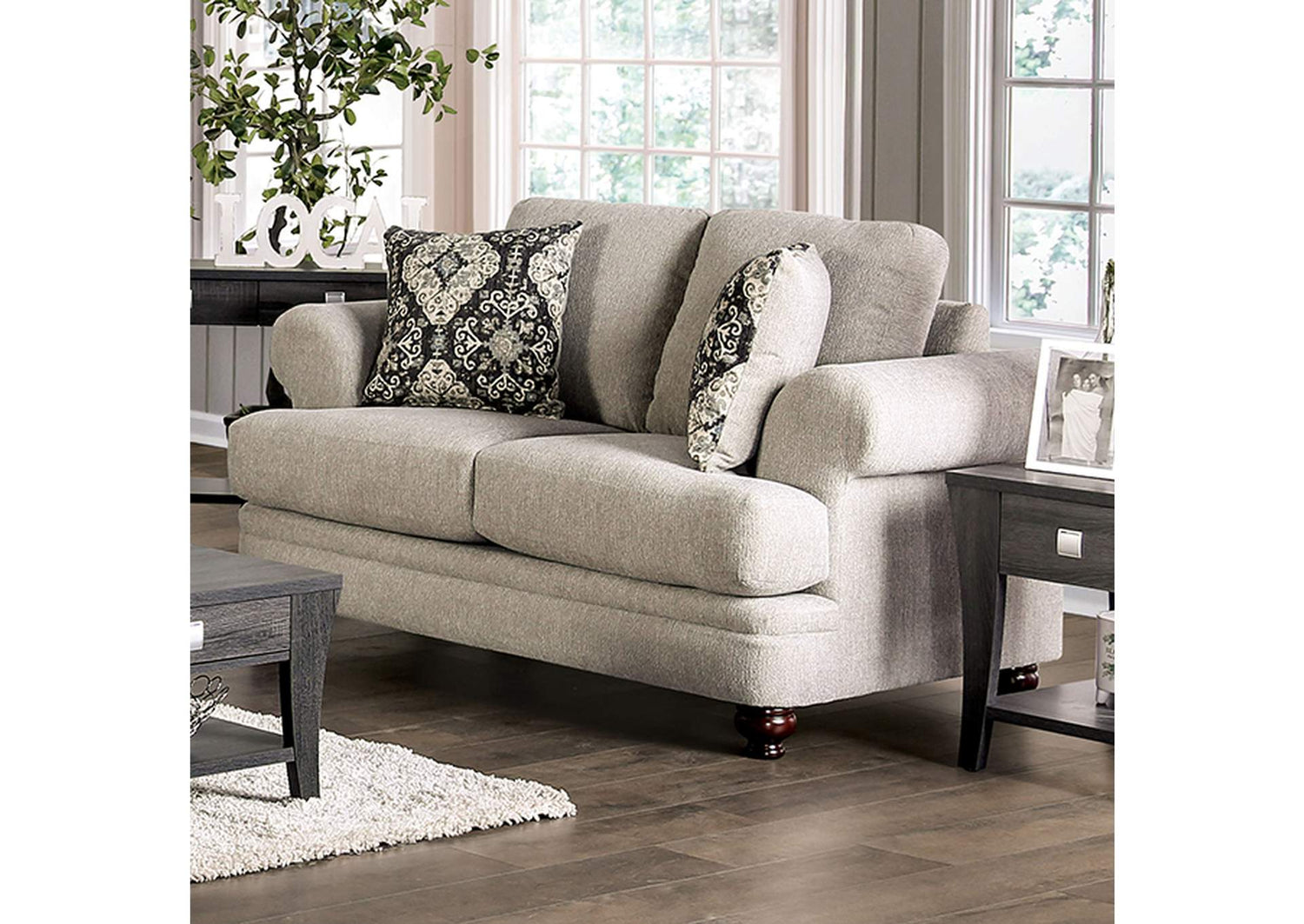 Miramar Loveseat