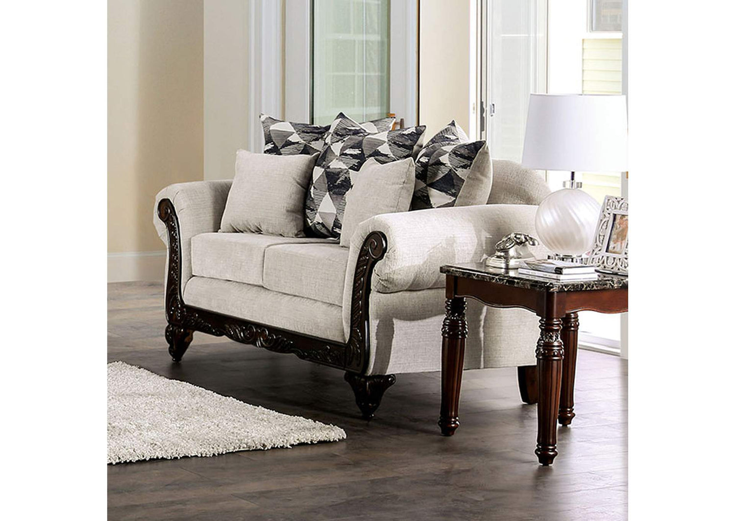Cassani Loveseat