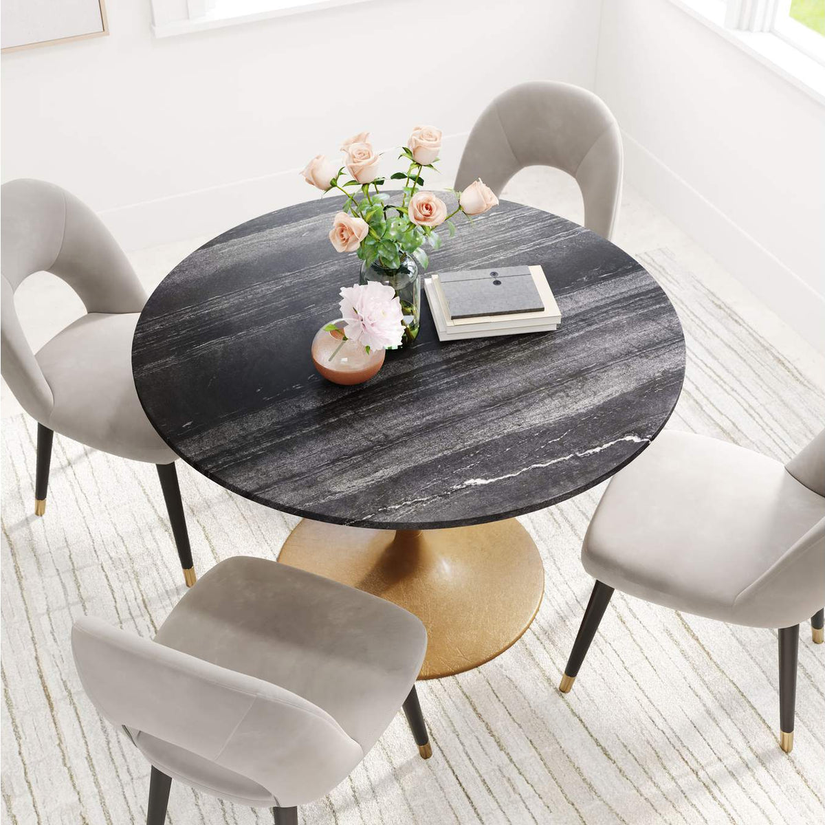 109095 Taj Dining Table Black & Gold